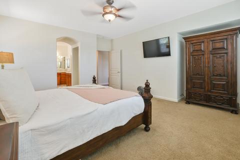 625 E Chestnut Ave, Visalia, CA 93292 photo 26