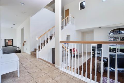 228 Del Monte Pl, Lemoore, CA 93245 photo 8