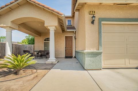 228 Del Monte Pl, Lemoore, CA 93245 photo 3