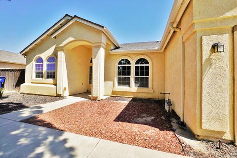 1588 Redbud St, Lemoore, CA 93245 photo 5