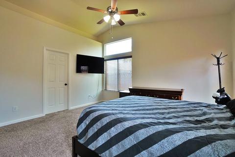 1588 Redbud St, Lemoore, CA 93245 photo 31