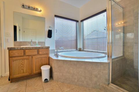 1588 Redbud St, Lemoore, CA 93245 photo 33