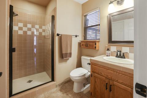 2806 E Harter Ct, Visalia, CA 93292 photo 17
