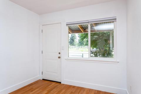 400 E 2nd St, Hanford, CA 93230 photo 9