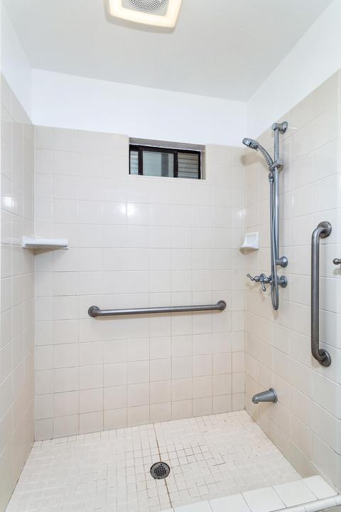 400 E 2nd St, Hanford, CA 93230 photo 19