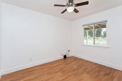 400 E 2nd St, Hanford, CA 93230 photo 13