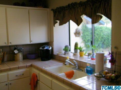 1850 E Babcock Ave, Visalia, CA 93292 photo 7