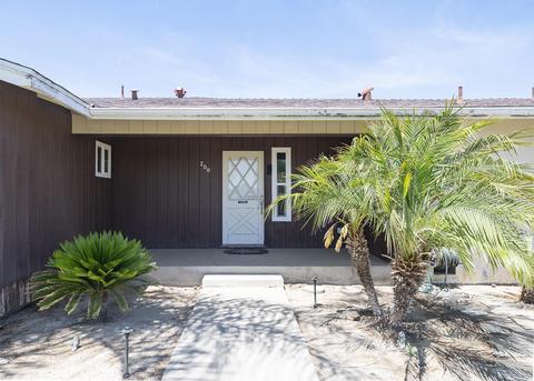 200 E Sycamore Dr, Hanford, CA 93230 photo 2