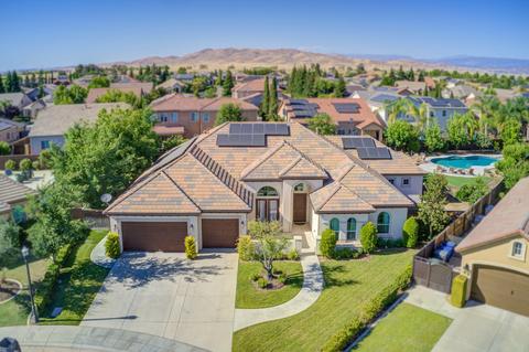1791 N Twinberry Ave, Clovis, CA 93619 photo 1