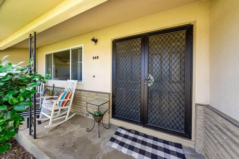 543 E Deodar Ln, Lemoore, CA 93245 photo 3