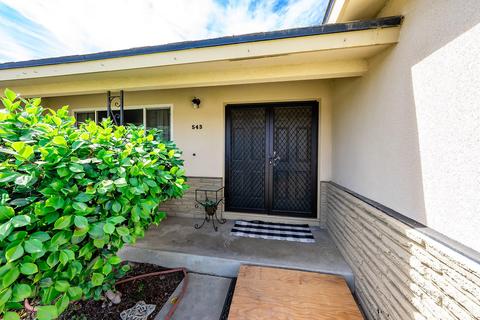 543 E Deodar Ln, Lemoore, CA 93245 photo 2
