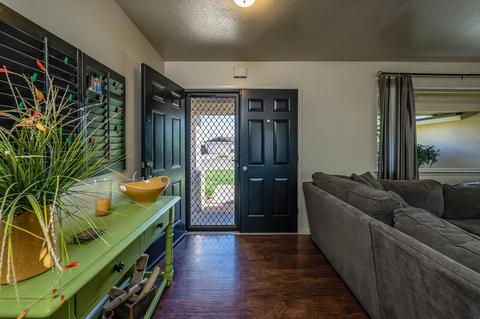 543 E Deodar Ln, Lemoore, CA 93245 photo 4
