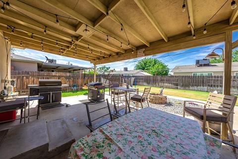 543 E Deodar Ln, Lemoore, CA 93245 photo 20