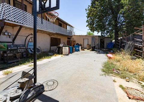 2127 E Houston Ave, Visalia, CA 93292 photo 20
