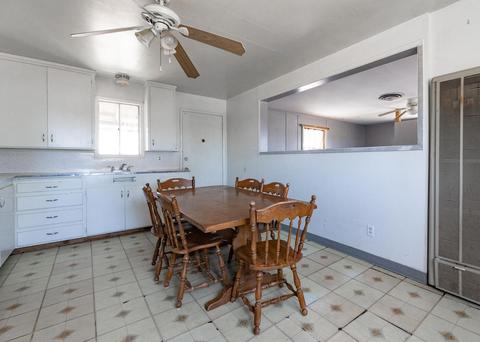 2127 E Houston Ave, Visalia, CA 93292 photo 28