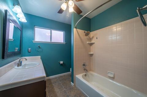2512 E Arcata Ct, Visalia, CA 93292 photo 6