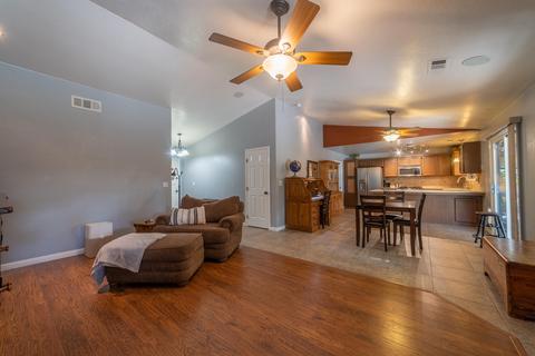 2512 E Arcata Ct, Visalia, CA 93292 photo 3