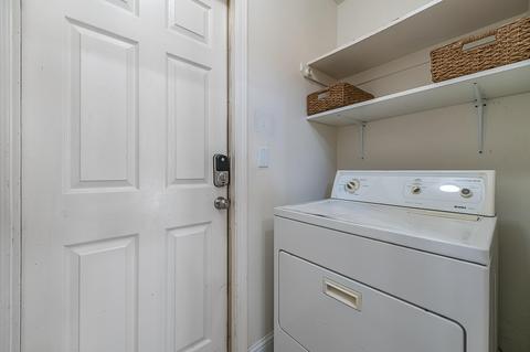 606 E Lark Ave, Visalia, CA 93292 photo 39