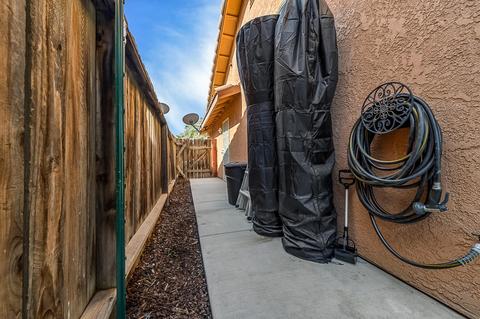 606 E Lark Ave, Visalia, CA 93292 photo 41