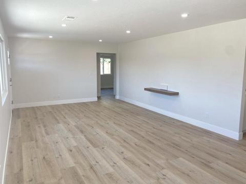 111 Whittier Ct, Exeter, CA 93221 photo 4