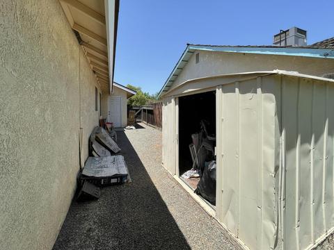 1065 Oakdale Ln, Lemoore, CA 93245 photo 27