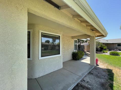 1065 Oakdale Ln, Lemoore, CA 93245 photo 4