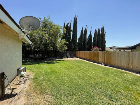 1065 Oakdale Ln, Lemoore, CA 93245 photo 24