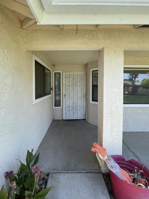 1065 Oakdale Ln, Lemoore, CA 93245 photo 3
