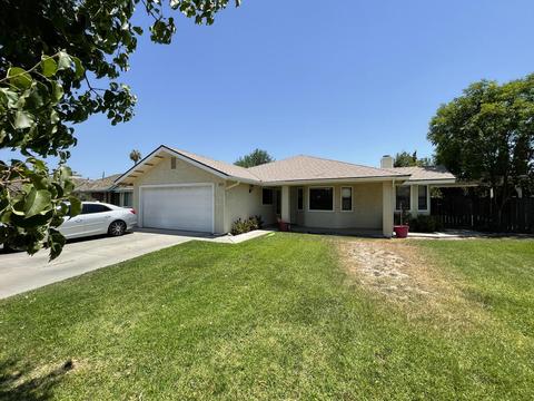 1065 Oakdale Ln, Lemoore, CA 93245 photo 1