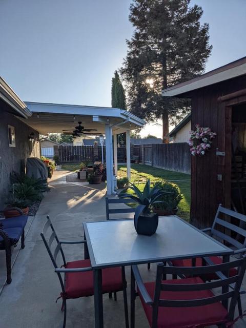 1708 E Ash Ave, Tulare, CA 93274 photo 5