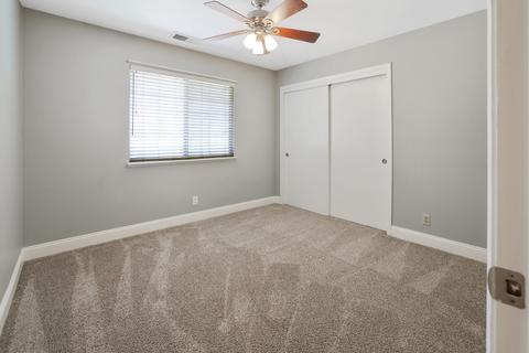 1926 E Parrish Ct, Visalia, CA 93292 photo 28