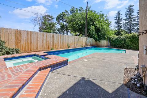 1926 E Parrish Ct, Visalia, CA 93292 photo 34