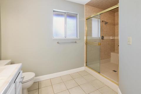 1926 E Parrish Ct, Visalia, CA 93292 photo 23