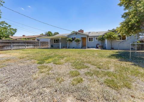 1010 W Iris Ave, Visalia, CA 93277 photo 35