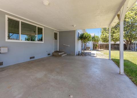 1010 W Iris Ave, Visalia, CA 93277 photo 33
