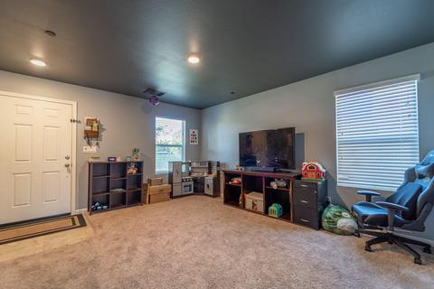2279 Eldridge Ave, Tulare, CA 93274 photo 7