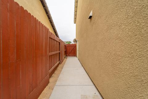 2279 Eldridge Ave, Tulare, CA 93274 photo 31