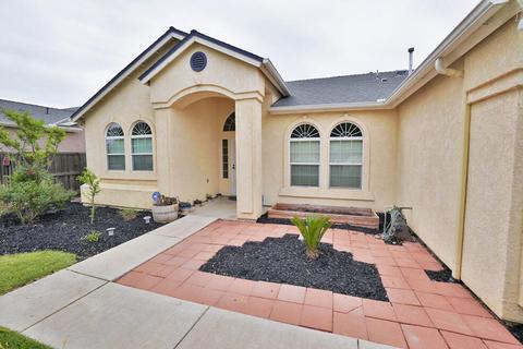 1595 Tulip St, Lemoore, CA 93245 photo 5