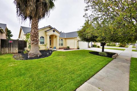 1595 Tulip St, Lemoore, CA 93245 photo 2