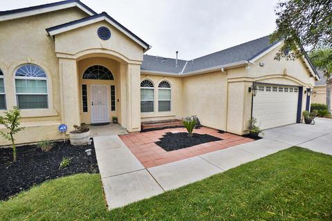 1595 Tulip St, Lemoore, CA 93245 photo 4