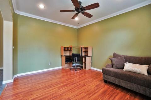 1595 Tulip St, Lemoore, CA 93245 photo 7