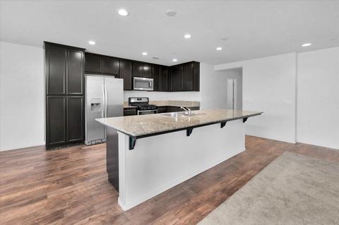 2150 E Sweet Ave, Visalia, CA 93292 photo 5