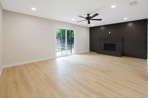 2234 S Memory St, Visalia, CA 93277 photo 8