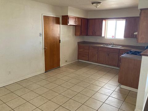 273 S Hamlin Rd, Tipton, CA 93272 photo 4