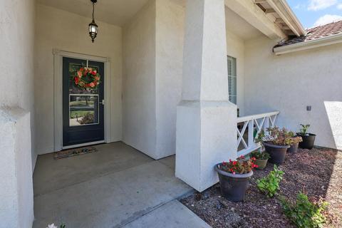 663 Bristol Ct, Lemoore, CA 93245 photo 5