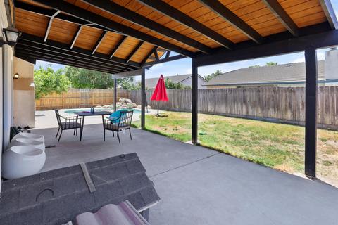 663 Bristol Ct, Lemoore, CA 93245 photo 34