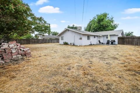 888 E Cinnamon Dr, Lemoore, CA 93245 photo 28