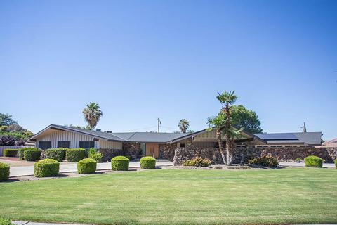 3044 W Iris Ave, Visalia, CA 93277 photo 1