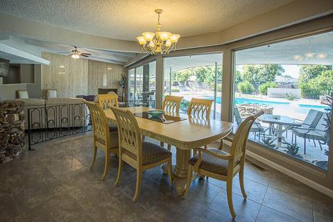 3044 W Iris Ave, Visalia, CA 93277 photo 6