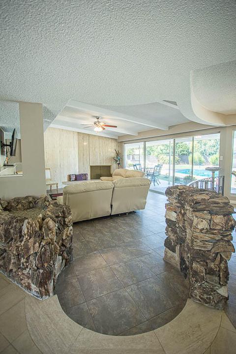 3044 W Iris Ave, Visalia, CA 93277 photo 8